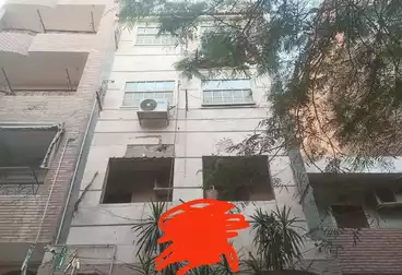 House / Home For sale - 9 rooms