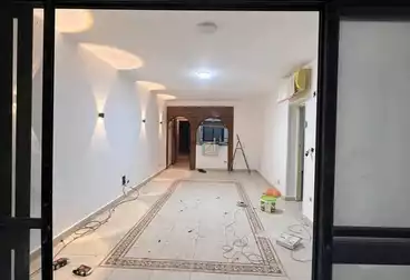 Apartments For sale - 2 rooms - floor 2