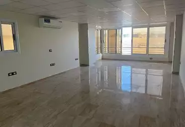 Administrative For rent - 4 rooms - floor 4