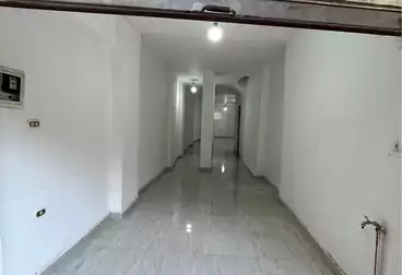 مخازن للبيع