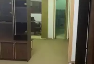 إداري للإيجار - 2 غرف - بالدور 2