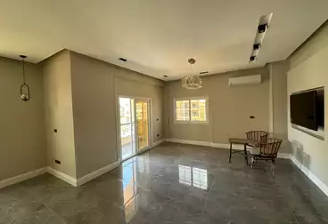Apartments For sale - 4 rooms