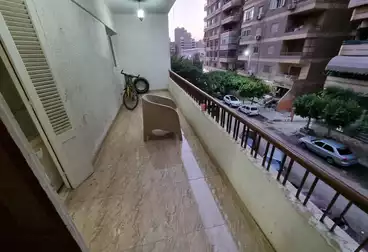 Apartments For sale - 3 rooms - floor 2