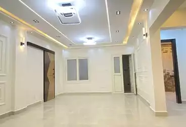 Apartments For sale - 4 rooms - floor 1