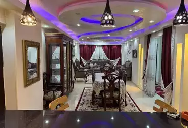 شقق مفروشة للبيع - 3 غرف - بالدور 5