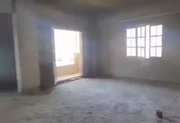 شقق للبيع - 3 غرف - بالدور 1