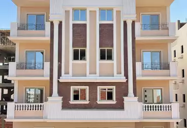 Apartments For sale - 6 rooms - floor 1