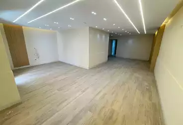 Apartments For sale - 3 rooms - floor 1