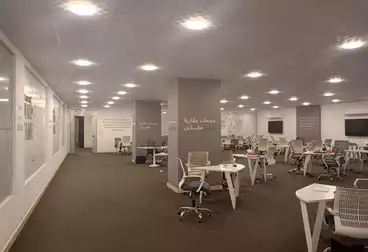 مكاتب للإيجار - 1 غرف - بالدور 2