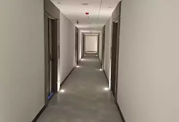 عيادات للإيجار - 5 غرف - بالدور 3