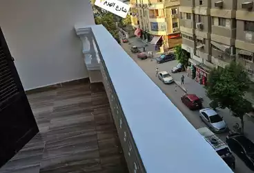 عقارات للبيع - 3 غرف - بالدور 4