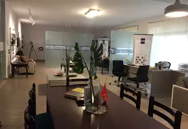 Apartments For rent - 5 rooms - floor 1