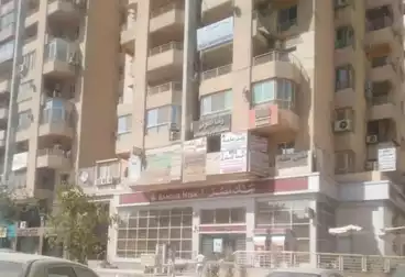 Furnished Apartment For sale - 3 rooms - floor 4