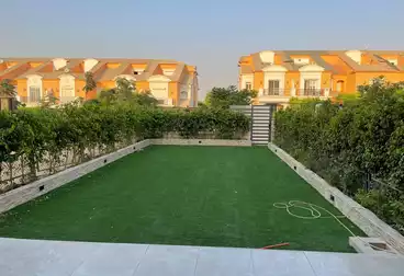 تاون هاوس للإيجار - 5 غرف