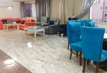 شقق للبيع - 5 غرف - بالدور 11