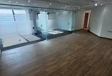 إداري للإيجار - 3 غرف - بالدور 5