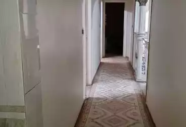 Apartments For sale - 3 rooms - floor 1