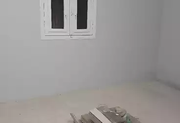 مكاتب للإيجار - 3 غرف - بالدور 1