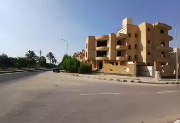 فلل للبيع - 9 غرف