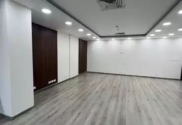 مساحة مكتبية للإيجار - بالدور 1