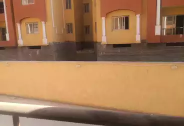 شقق للبيع - 3 غرف - بالدور 1