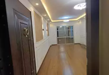 عقارات للبيع - 2 غرف - بالدور 4