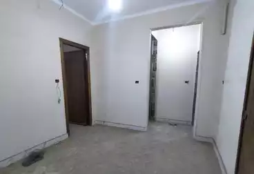 شقق للبيع - 3 غرف - بالدور 1