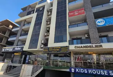 مكاتب للإيجار - 8 غرف - بالدور 2