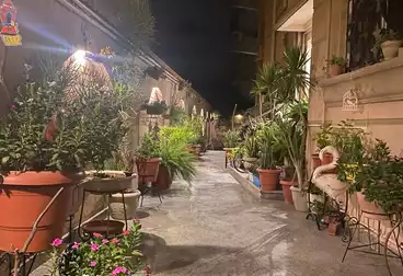 Apartments For sale - 4 rooms - floor 1