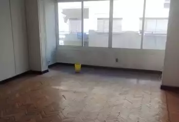 Apartments For rent - 5 rooms - floor 2