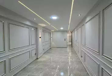 Apartments For sale - 3 rooms - floor 8