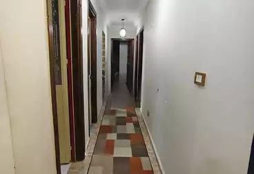 شقق للبيع - 3 غرف - بالدور 8