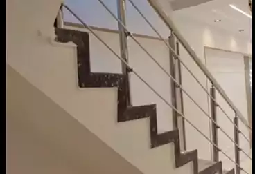 دوبلكس للبيع - 5 غرف - بالدور 11