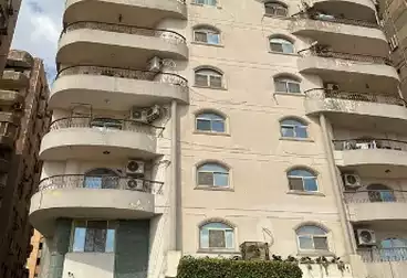 شقق للبيع - 6 غرف - بالدور 11