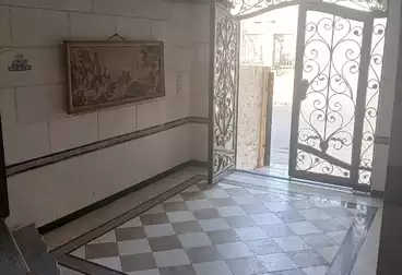 شقق للبيع - 3 غرف - بالدور 0