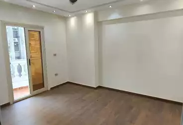 Apartments For sale - 3 rooms - floor 5