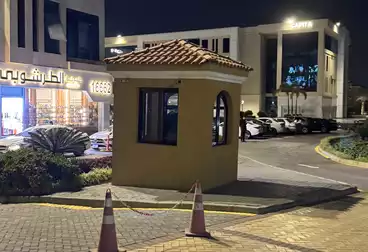 محلات للإيجار - بالدور 1