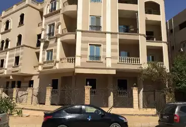 دوبلكس بحديقة للبيع - 3 غرف - بالدور 0