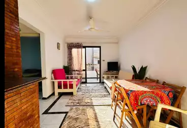 شقق للبيع - 1 غرف - بالدور 4