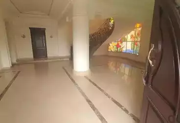 فيلا منفصلة للإيجار - 10 غرف