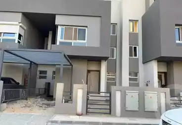 توين هاوس للبيع - 5 غرف