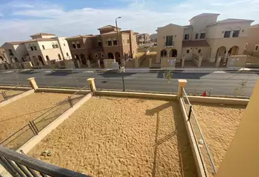 تاون هاوس للبيع - 3 غرف