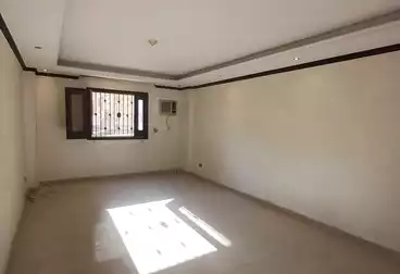 Apartments For sale - 3 rooms - floor 1