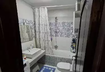 Apartments For sale - 3 rooms - floor 4