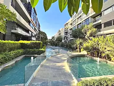 Apartments For sale - 5 rooms - floor 1
