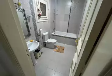 Apartments For sale - 3 rooms - floor 4