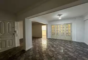 عقارات للبيع - 3 غرف - بالدور 5