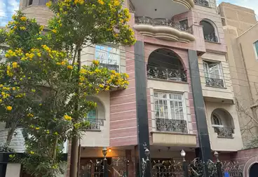 شقق للبيع - 4 غرف - بالدور 3