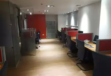 دور كامل إداري للإيجار - 10 غرف - بالدور 3