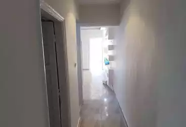 عقارات للبيع - 2 غرف - بالدور 7